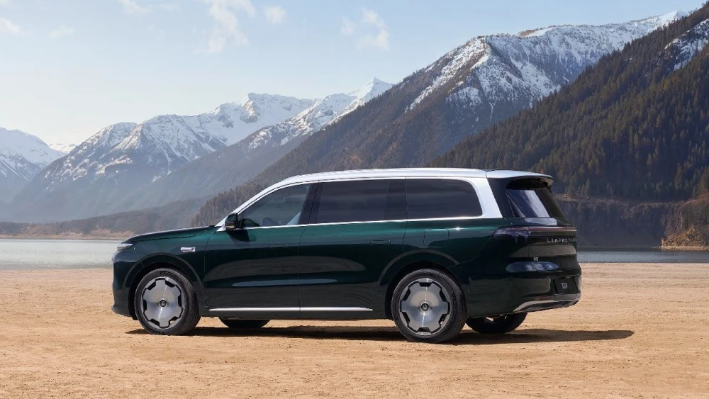Leapmotor D19: гибрид с рекордной батареей по цене Li Auto L6