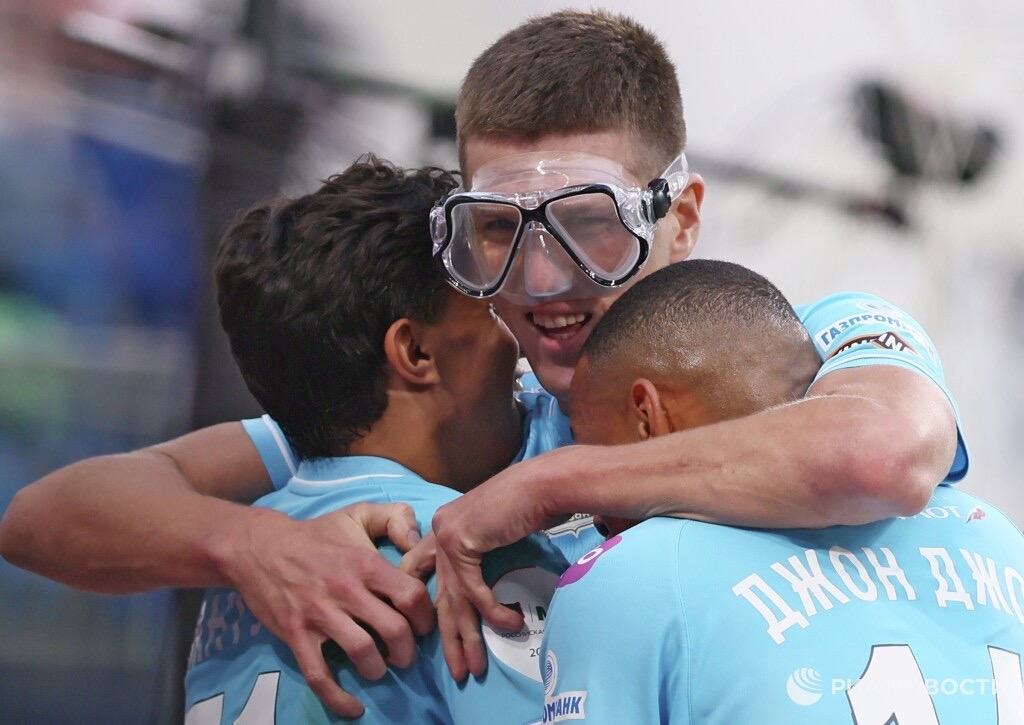 Семак: «Зенит» не оштрафовал Соболева за желтую карточку