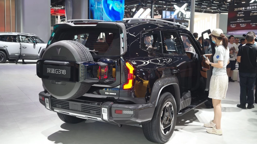Deepal G318: старт продаж обновлённого гибрида в Китае