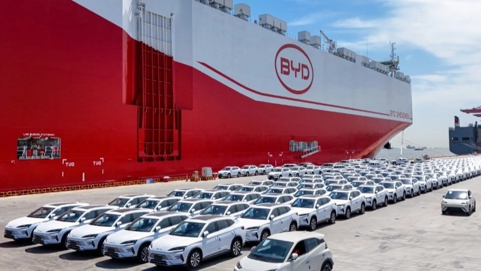 От автопроизводителя к техногиганту: феномен BYD