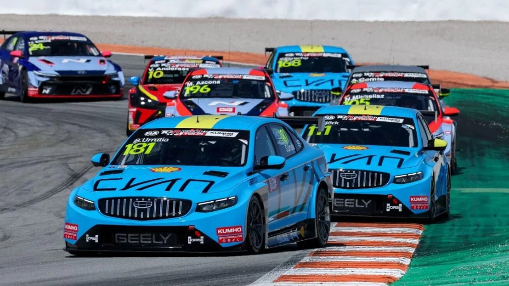 Geely Preface TCR: мощный седан на 290 л.с. для китайского рынка