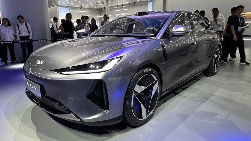 Chery готовит купеобразный электромобиль Fulwin A9 EV