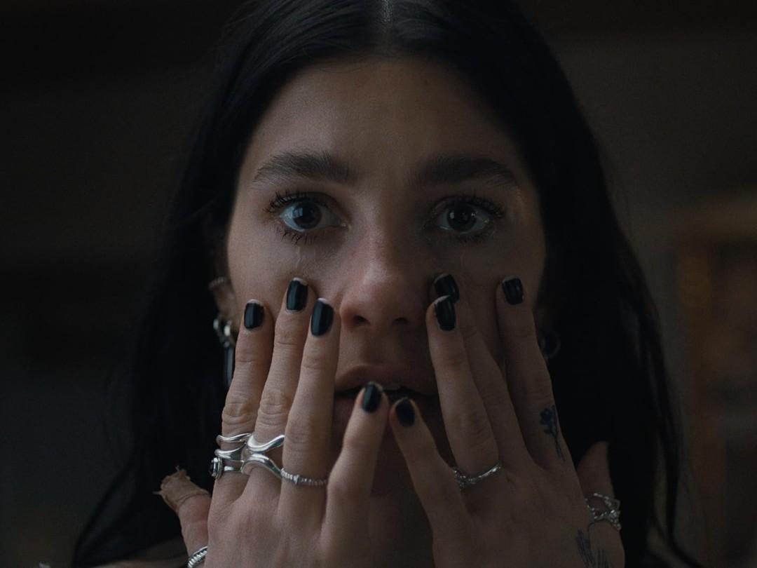 Netflix представил сериал, сочетающий ужасы и романтику