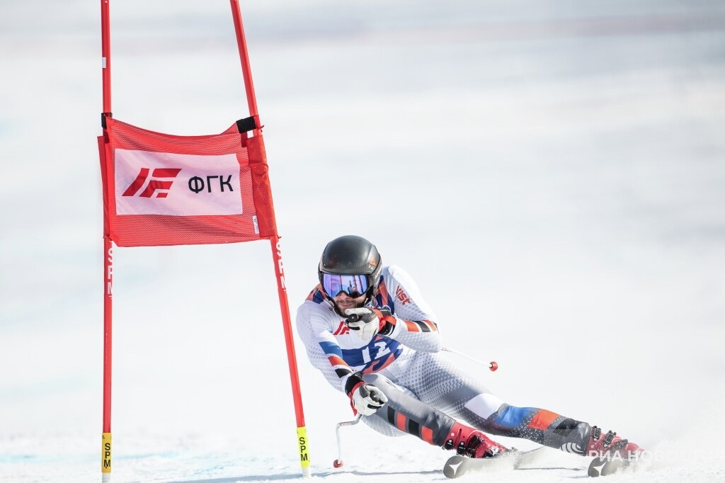 Иван Кузнецов — чемпион России в гигантском слаломе