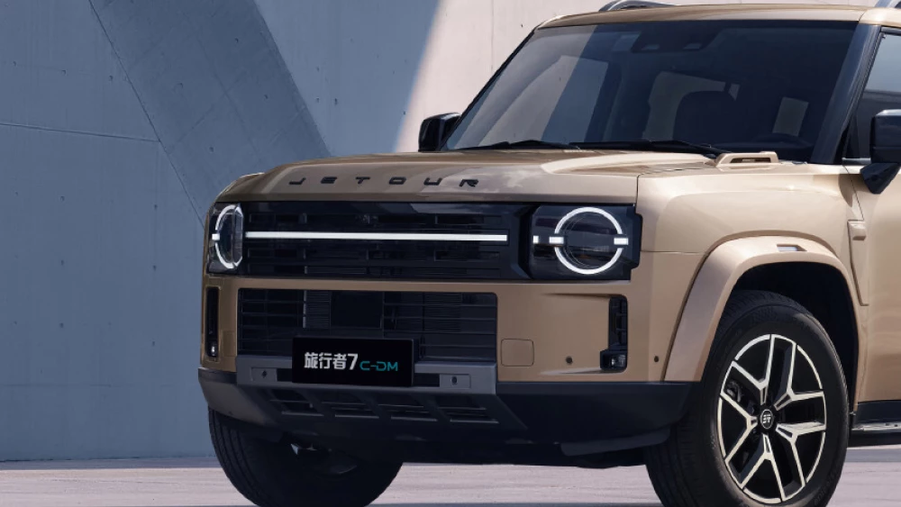 Jetour Traveller 7 C-DM: официальные фото гибридного «кузена» T2
