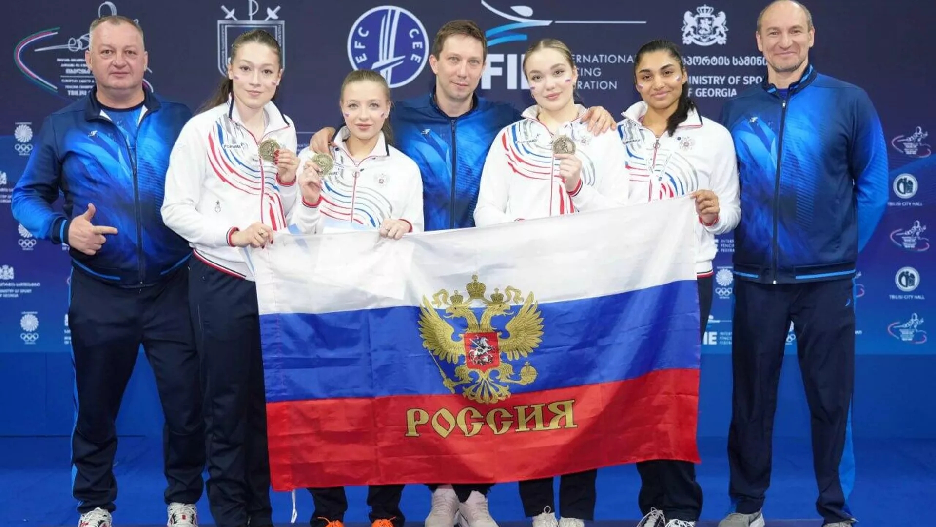 Российским спортсменам вернули флаг и гимн в 12 дисциплинах