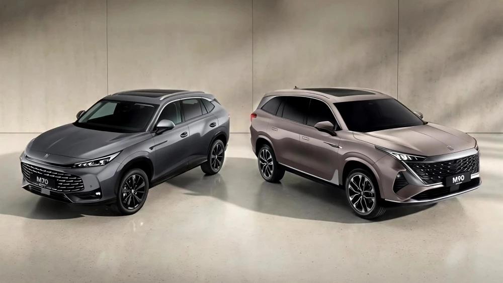 Дилеры «Москвича» оживились: стартовали продажи новых кроссоверов