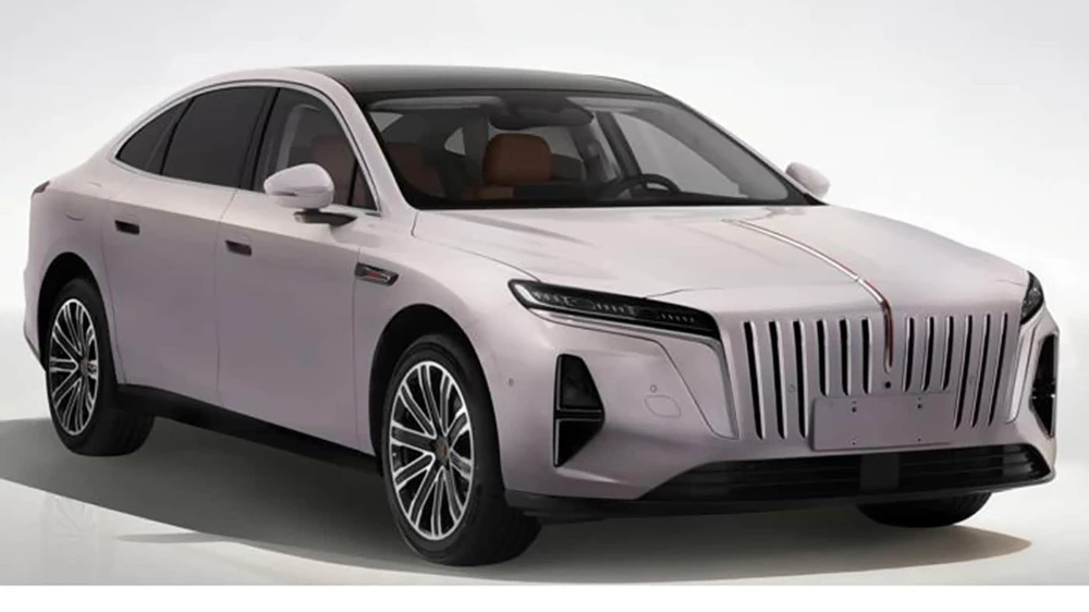 Hongqi H7 возвращается: новое поколение стало гибридным