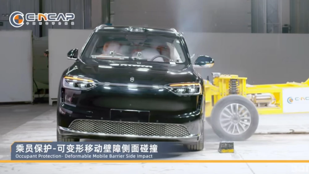 Кроссоверы Aito M7 и Geely Galaxy M9 признаны самыми безопасными в Китае