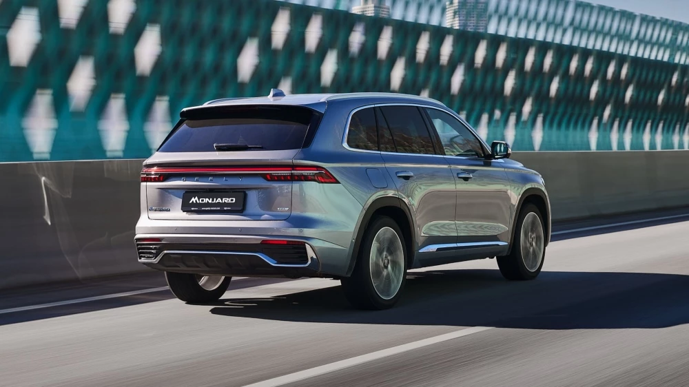 В России стартовали продажи самой доступной версии обновлённого Geely Monjaro