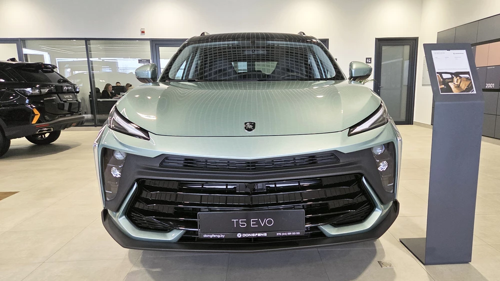 Обновлённый Forthing T5 EVO белорусской сборки появился у дилеров