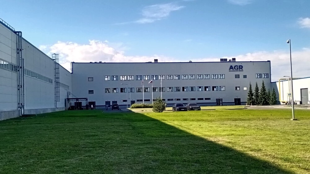 В России начался выпуск седана Tenet A8 — главного конкурента «Волги»