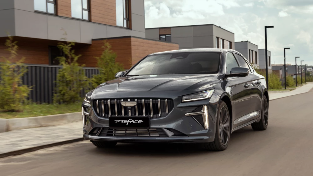 В России начались продажи Geely Preface с пониженной мощностью