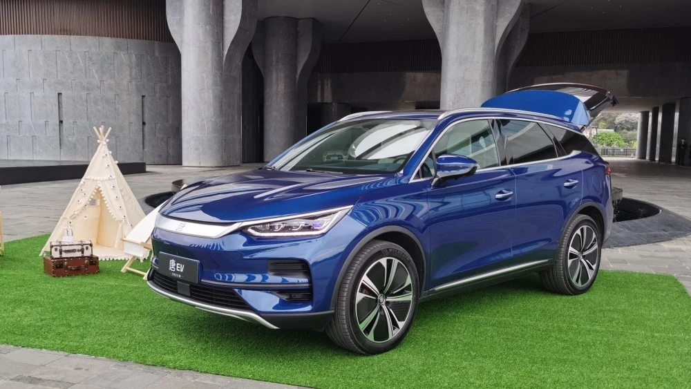 BYD Tang третьего поколения дебютировал в Чэнду: старт продаж в конце 2026 года
