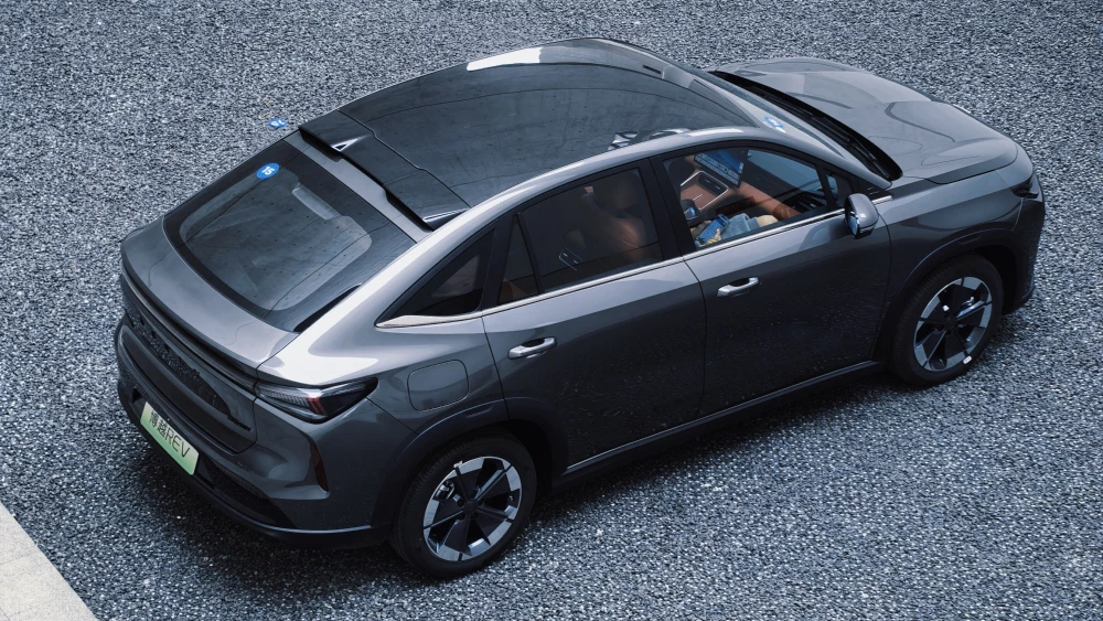 Geely Atlas REV: новый гибридный кросс-купе в Китае