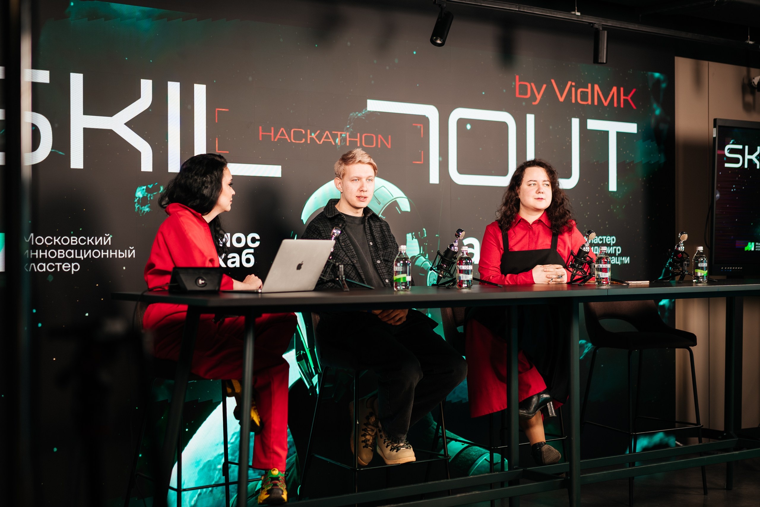 Народное голосование за лучшие ИИ-ролики стартовало на турнире «Скиллаут»