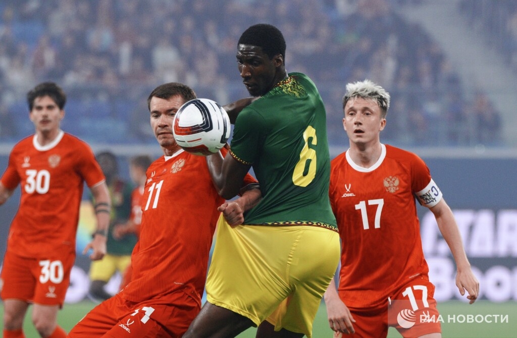 Россия и Мали не забили в первом тайме товарищеского матча
