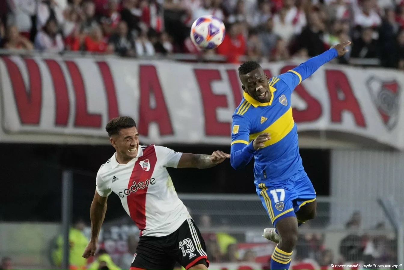 Бока Хуниорс побеждает Ривер Плейт в аргентинском суперкласико