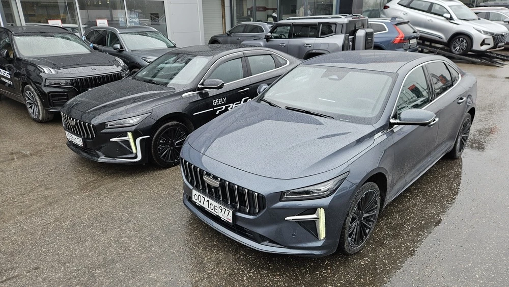 Тест-драйв Geely Preface 2026: как снижение мощности сказалось на лучшем седане?