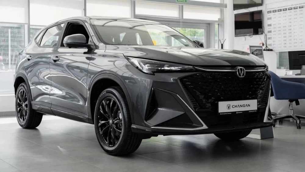 Продажи Changan CS35 Max в России: параллельное сосуществование с CS35 Plus