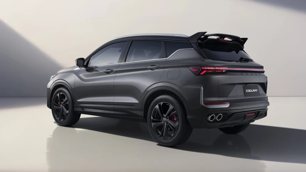 Geely расширила цветовую гамму Coolray в России: добавлены два новых оттенка