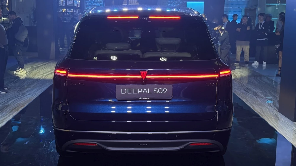 Deepal S09 вышел на российский рынок: цены, комплектации и первые впечатления