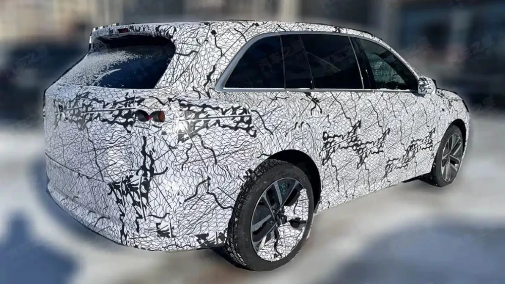 Li Auto тестирует обновленные кроссоверы L6 и L7