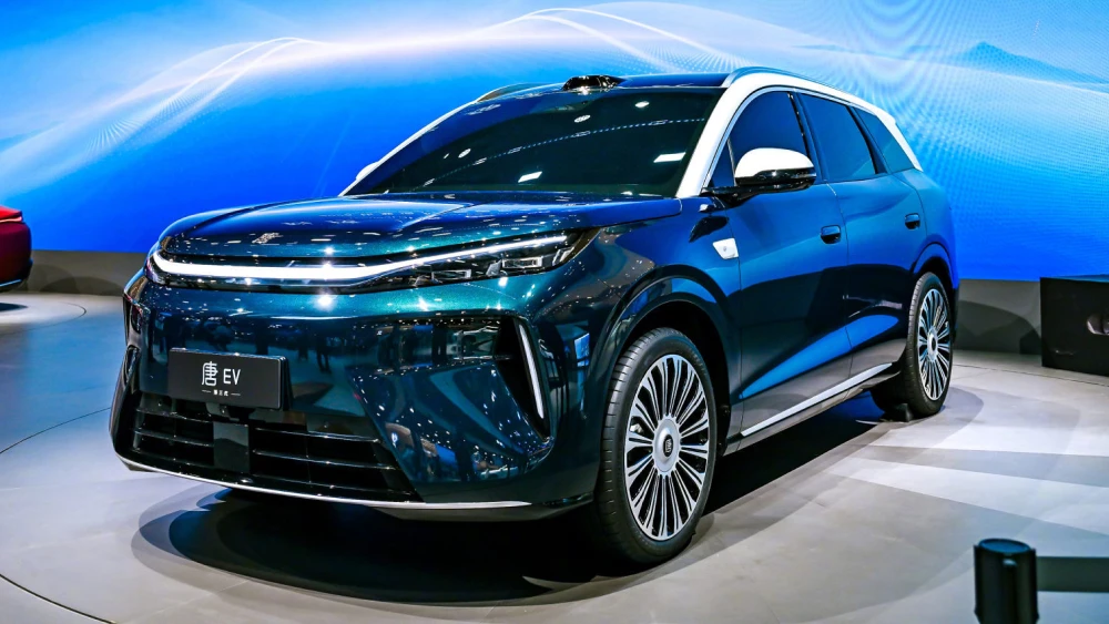 BYD на автосалоне в Чэнду: новинки Tang и Sealion 08
