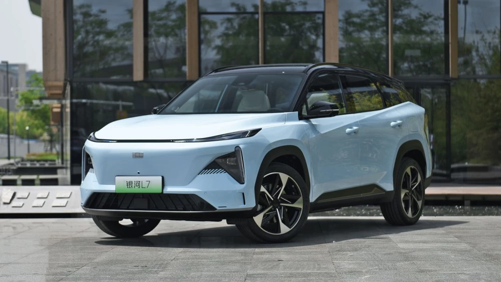 Geely начала продажи кроссовера Galaxy M7 в Китае: цены и характеристики