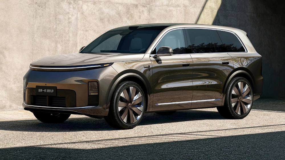 Li Auto L8 Livis: новый флагман с пятиместным салоном