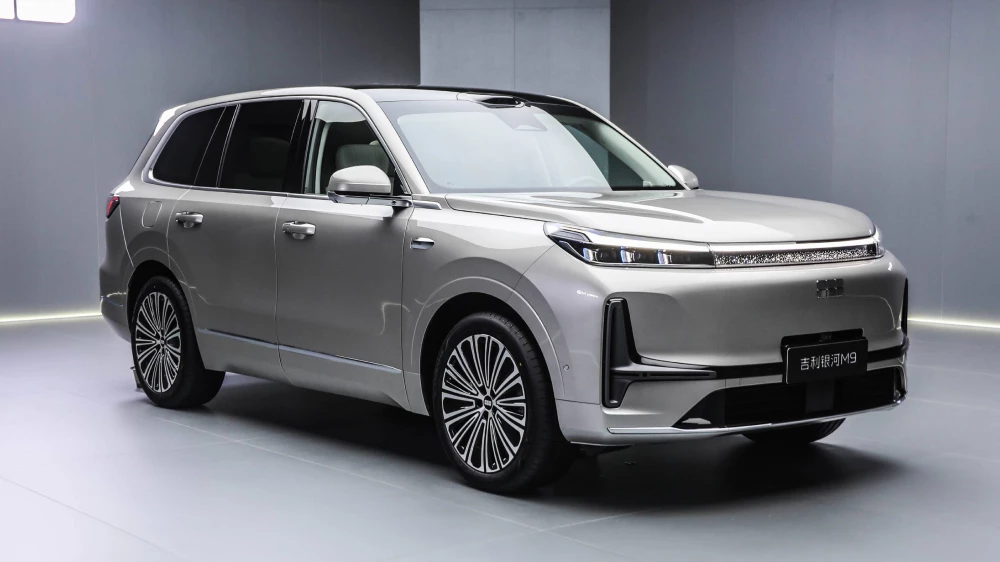 Geely Galaxy M9 готовится к старту продаж в России: сертификация уже идёт