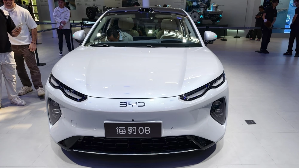 BYD Seal 08: новый бизнес-седан, который меняет правила игры