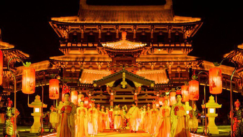 В Лояне прошёл грандиозный фестиваль фонарей