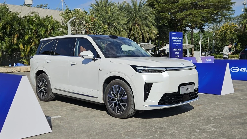 Флагманский гибридный кроссовер GAC S9 проходит сертификацию в России