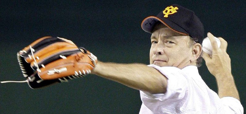 Том Хэнкс сыграет выгоревшего журналиста в новой драмеди о бейсболе