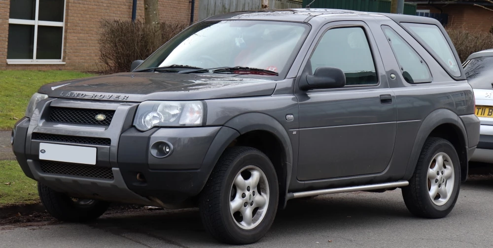 В Китае стартовало серийное производство нового кроссовера Freelander 8
